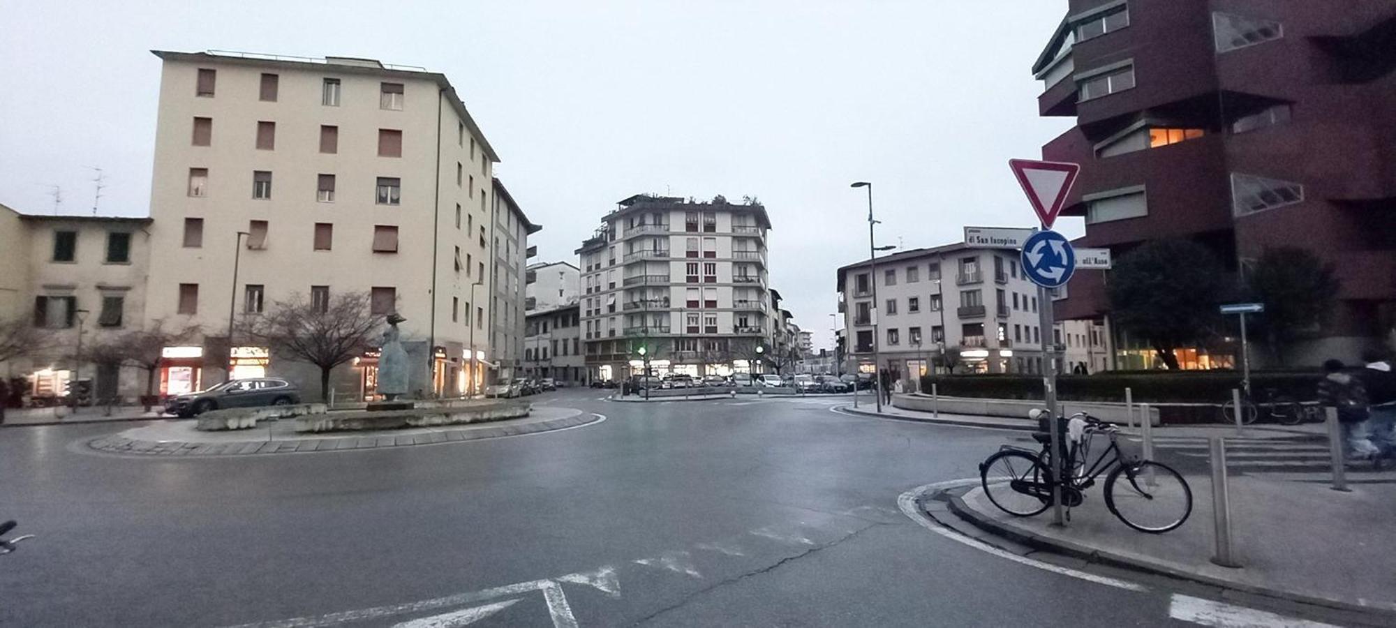 Charming & Spacious Florentine Home Just Two Mins From Tram Stop Флоренция Экстерьер фото